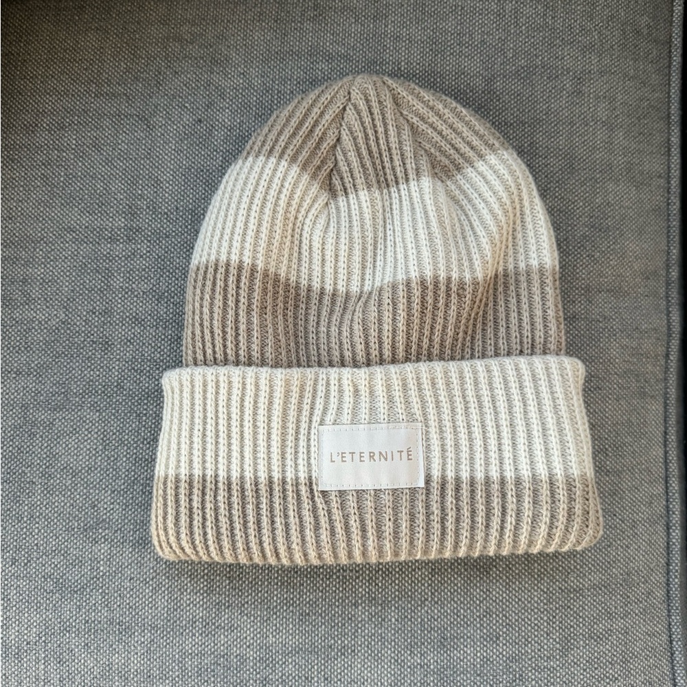 H&M Ribbed Hat - Picture 2 of 3